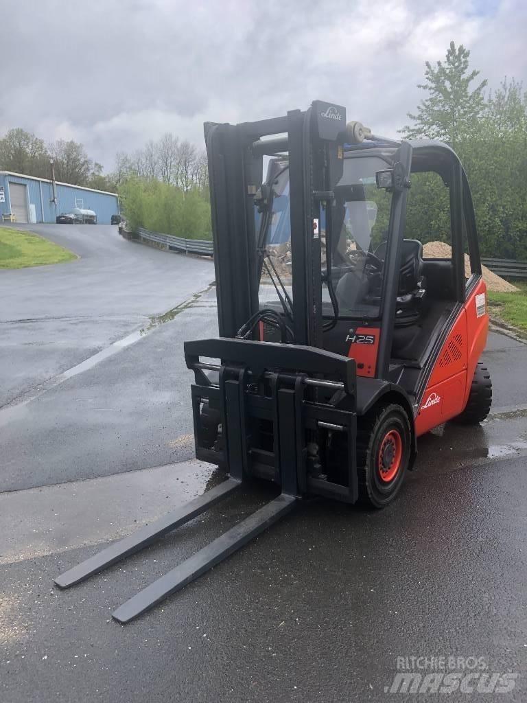 Linde H25T Plinski viljuškari