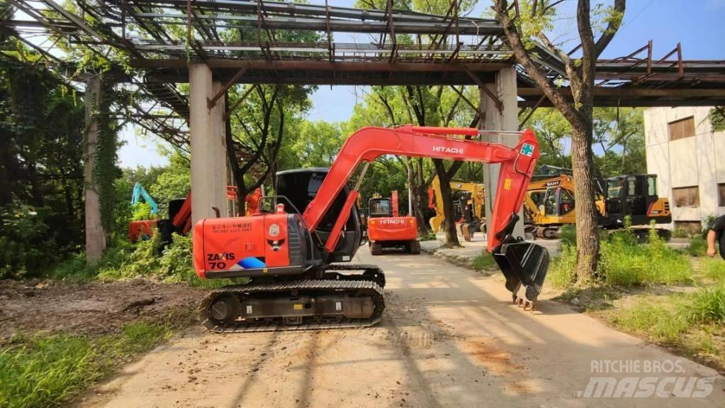Hitachi ZX 70 Midi bageri 7t – 12t