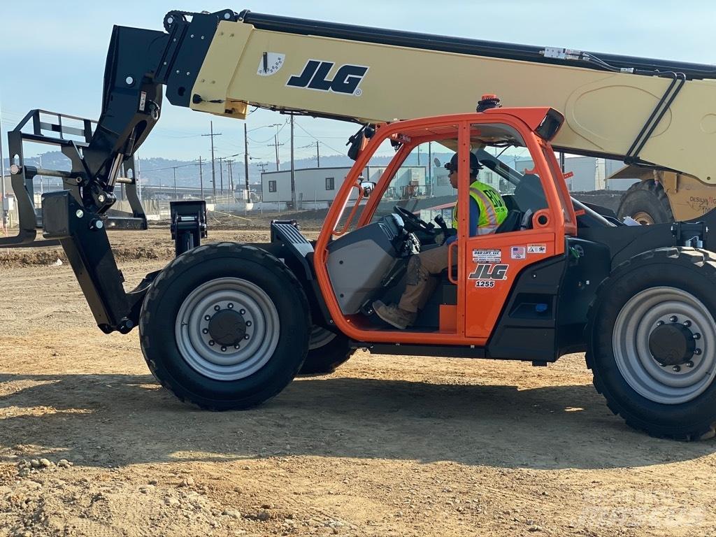 JLG 1255 Teleskopski viljuškari