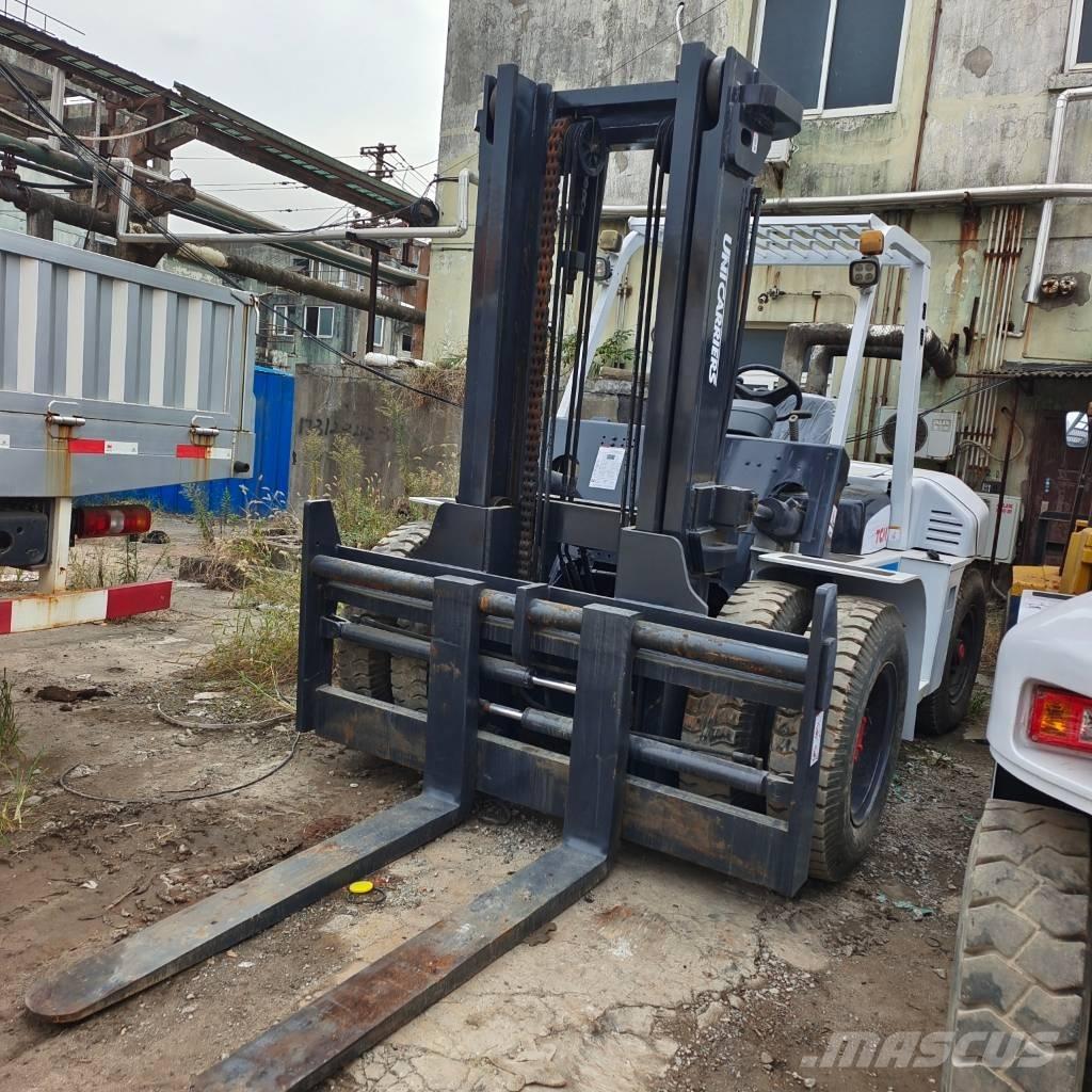 TCM FD 100 Dizelski viljuškari