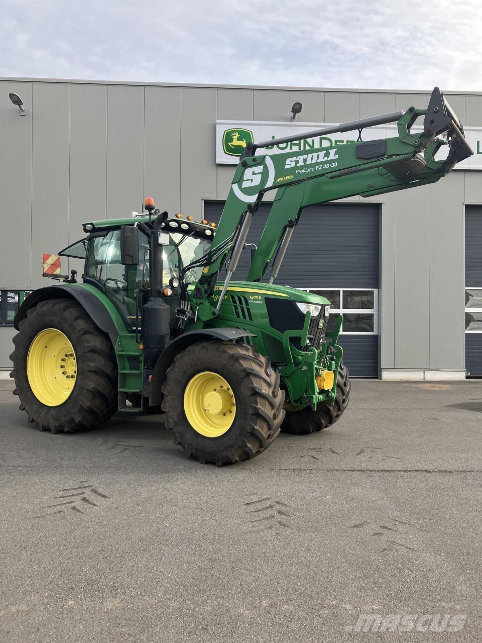 John Deere 6215R Traktori