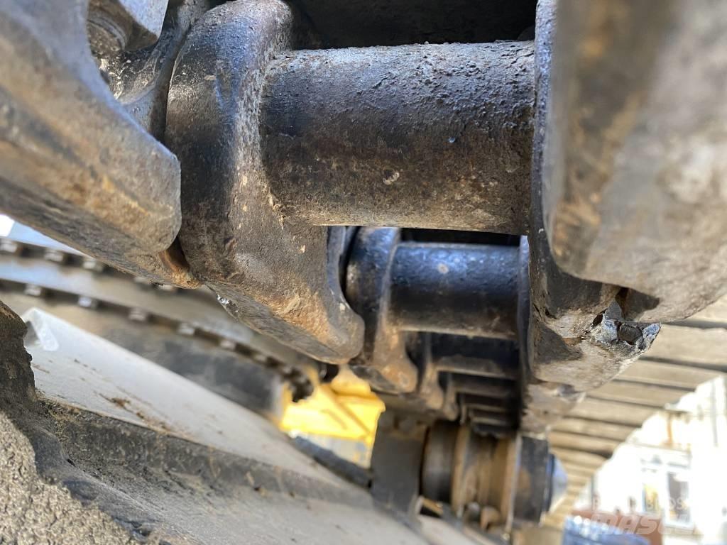Komatsu PC200 Bageri guseničari