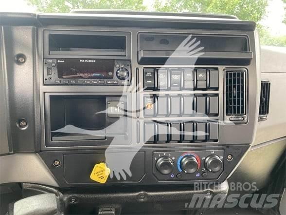 Mack MD6 Kamioni sa otvorenim sandukom