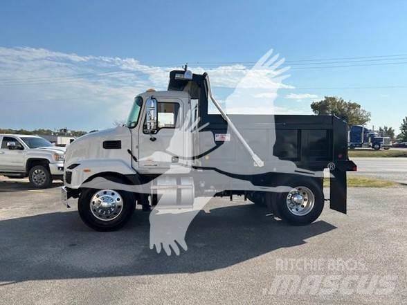 Mack MD6 Kiperi kamioni