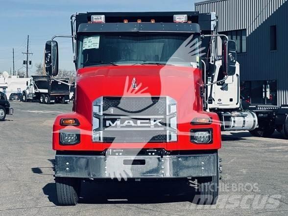 Mack MD6 Kiperi kamioni