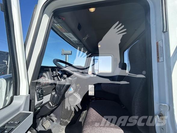 Mack MD6 Kiperi kamioni
