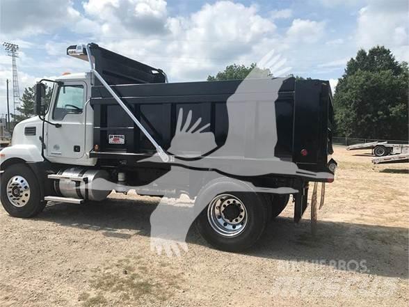 Mack MD6 Kiperi kamioni