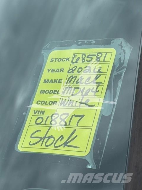 Mack MD6 Kiperi kamioni