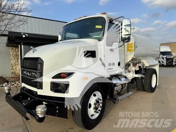 Mack MD7 Kamioni cisterne