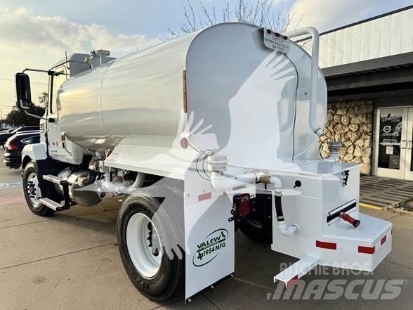 Mack MD7 Kamioni cisterne