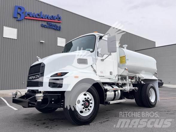 Mack MD7 Kamioni cisterne