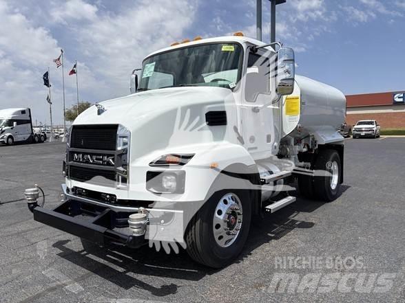 Mack MD7 Kamioni cisterne