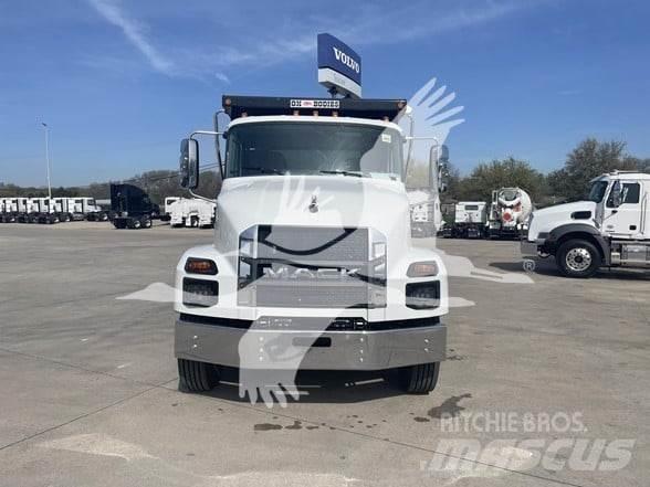 Mack MD7 Kiperi kamioni