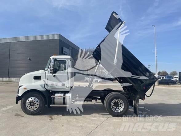 Mack MD7 Kiperi kamioni