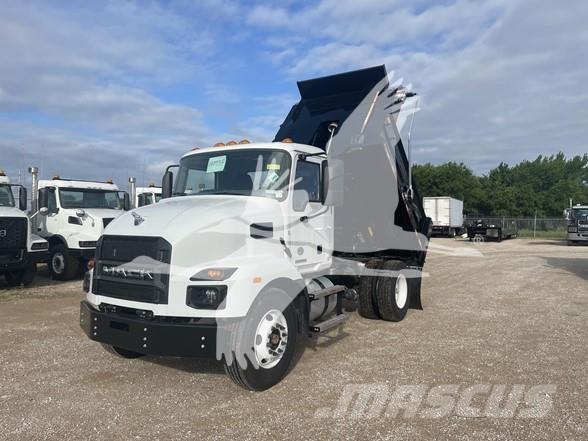 Mack MD7 Kiperi kamioni