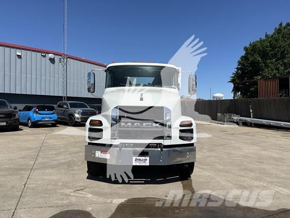 Mack MD7 Ostalo za građevinarstvo