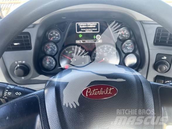 Peterbilt 567 Tegljači