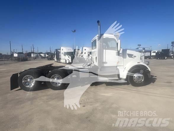 Peterbilt 567 Tegljači