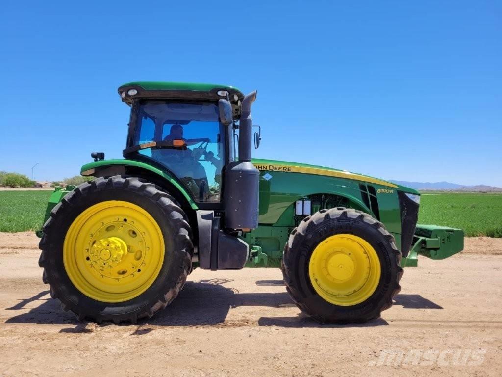 John Deere 8310 R Traktori