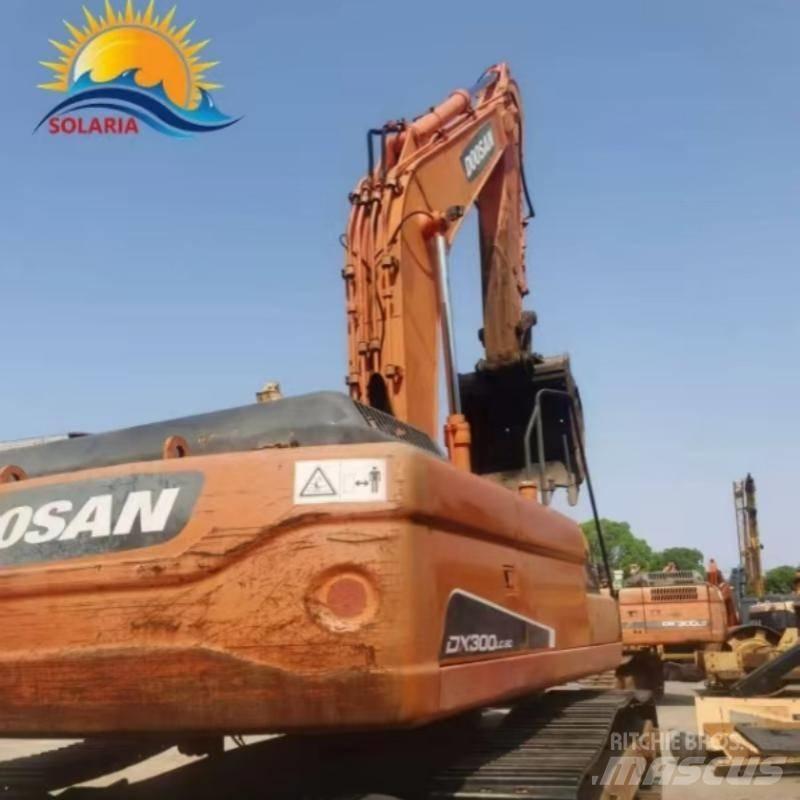 Doosan DX 300 Bageri guseničari