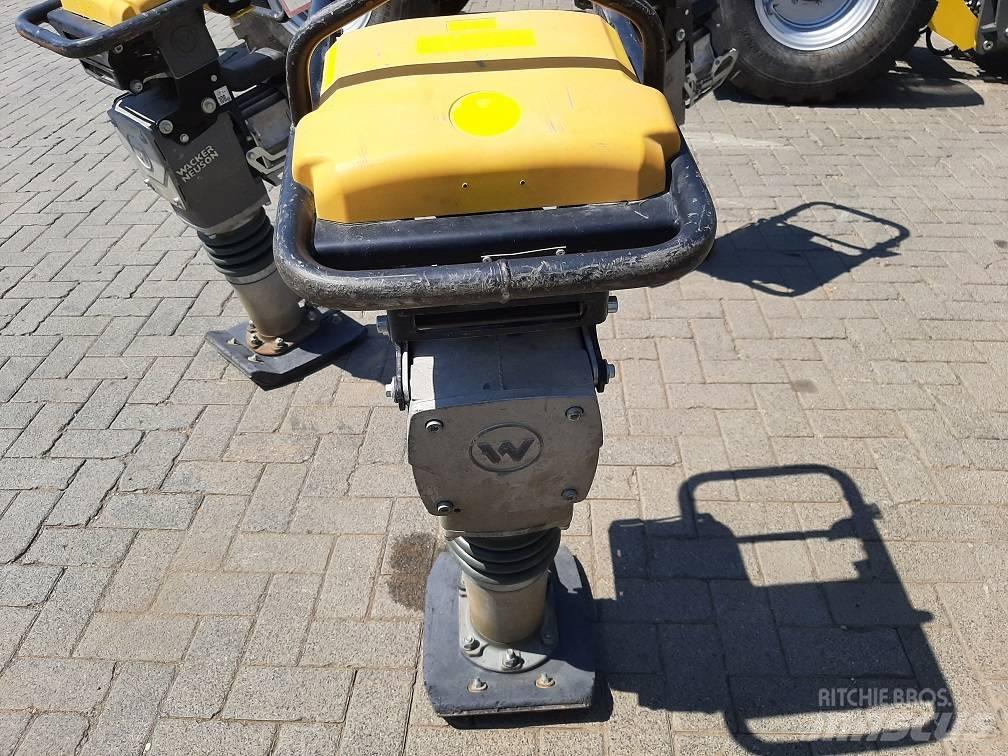 Wacker Neuson AS60e Vibro nabijači