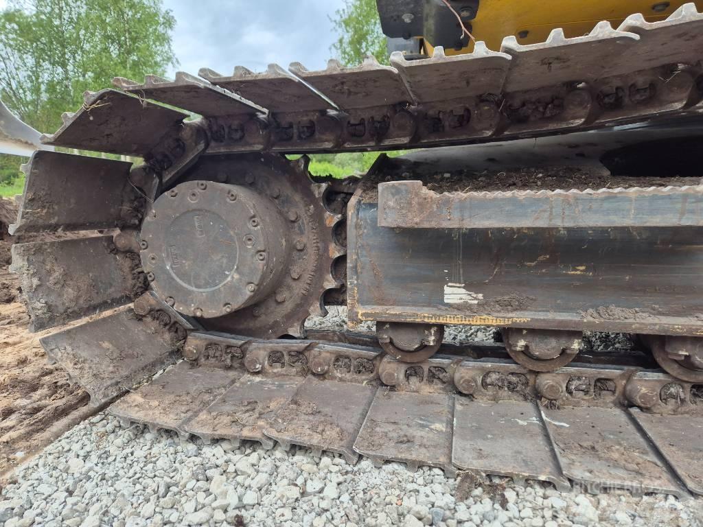 Komatsu PC138US-11E0 Bageri guseničari