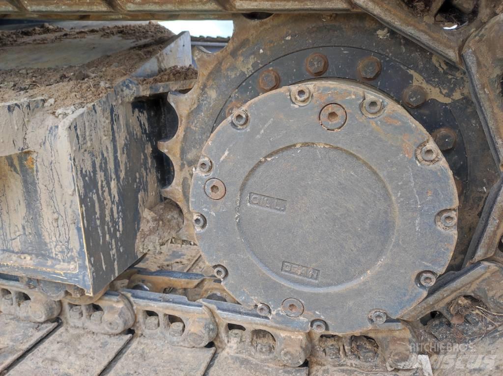 Komatsu PC138US-11E0 Bageri guseničari