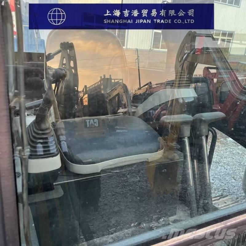 Komatsu PC 40 MR Mini bageri < 7t