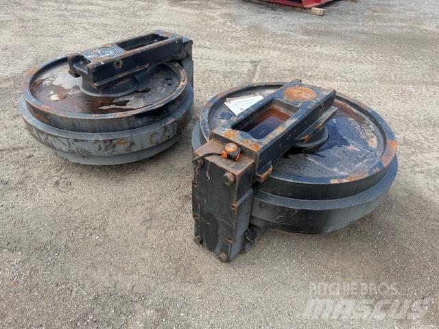 CAT 6020 NEW IDLER Gusenice za građevinarstvo