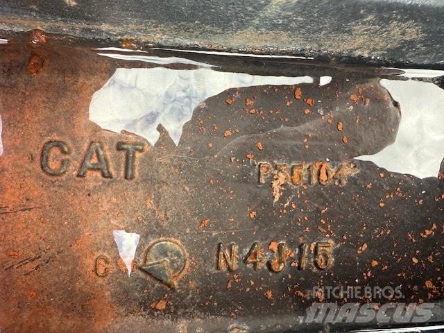 CAT 6020 NEW IDLER Gusenice za građevinarstvo