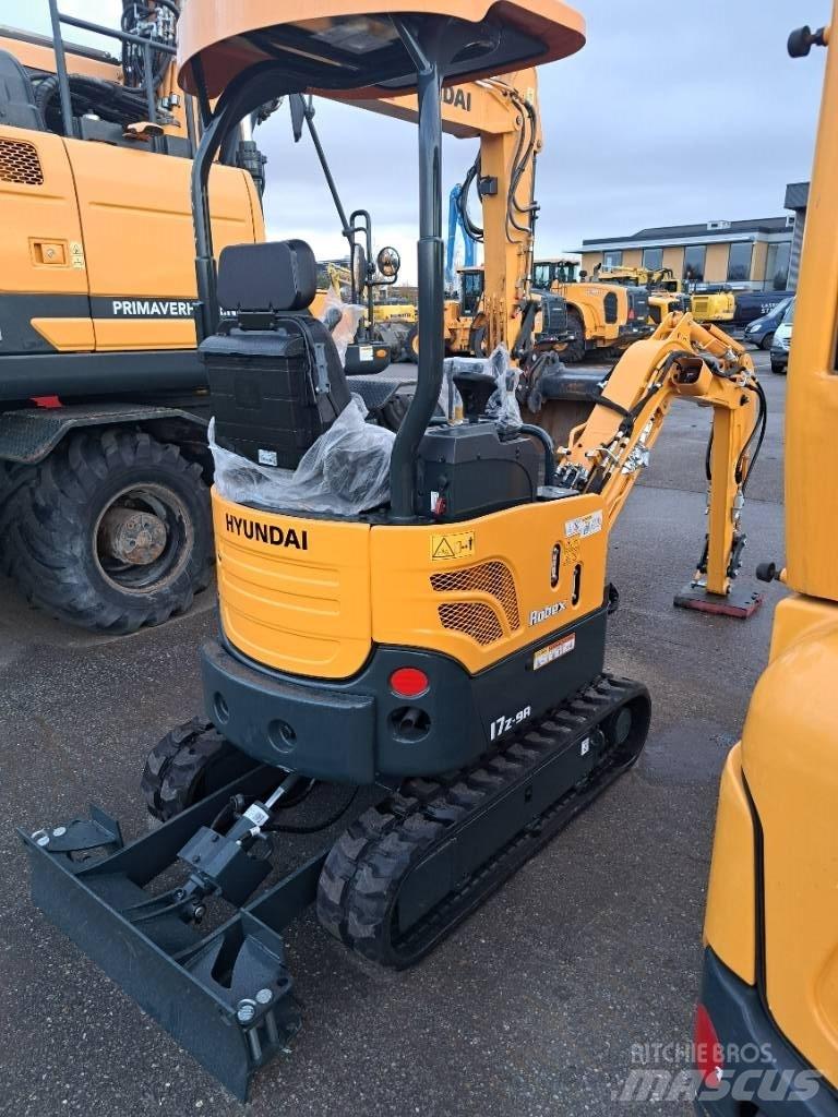 Hyundai R17Z-9AK Mini bageri < 7t