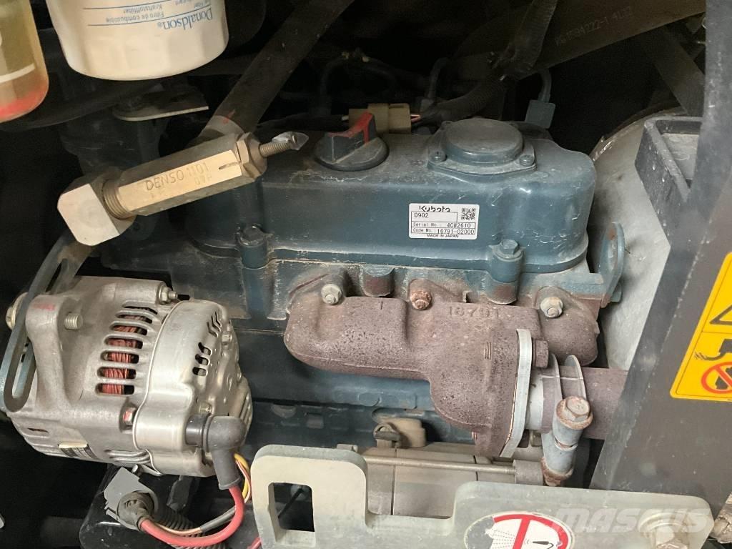 Kubota KX 019-4 Mini bageri < 7t