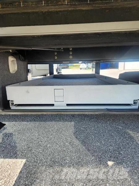 Tiffin Pheaton 40QDH Kamperi i kamp prikolice