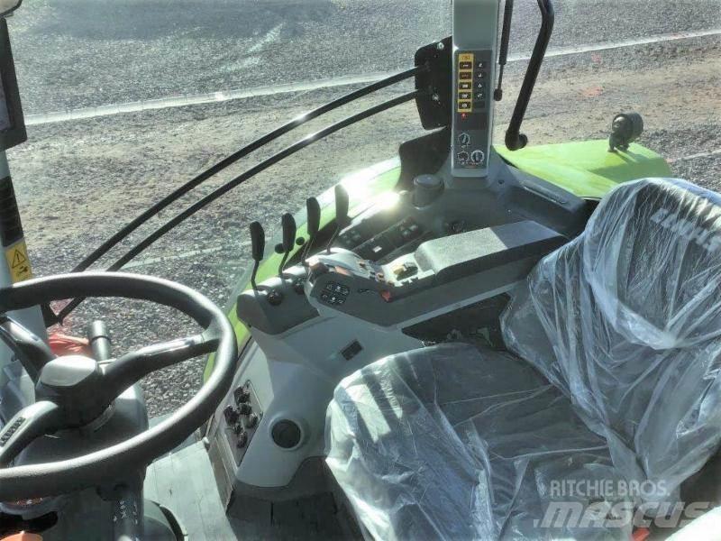 CLAAS ARION 530 Traktori