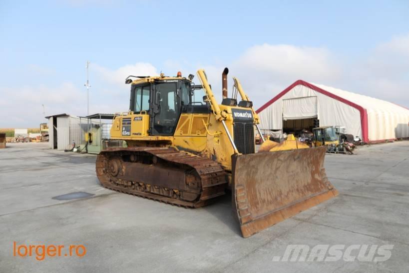 Komatsu D 65 PX-18 Buldožeri guseničari
