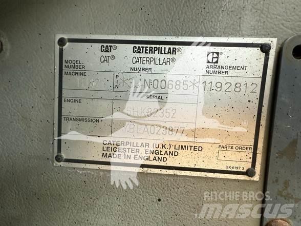 CAT TH82 Teleskopski viljuškari