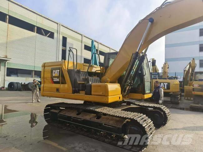 CAT 320 GC Bageri guseničari
