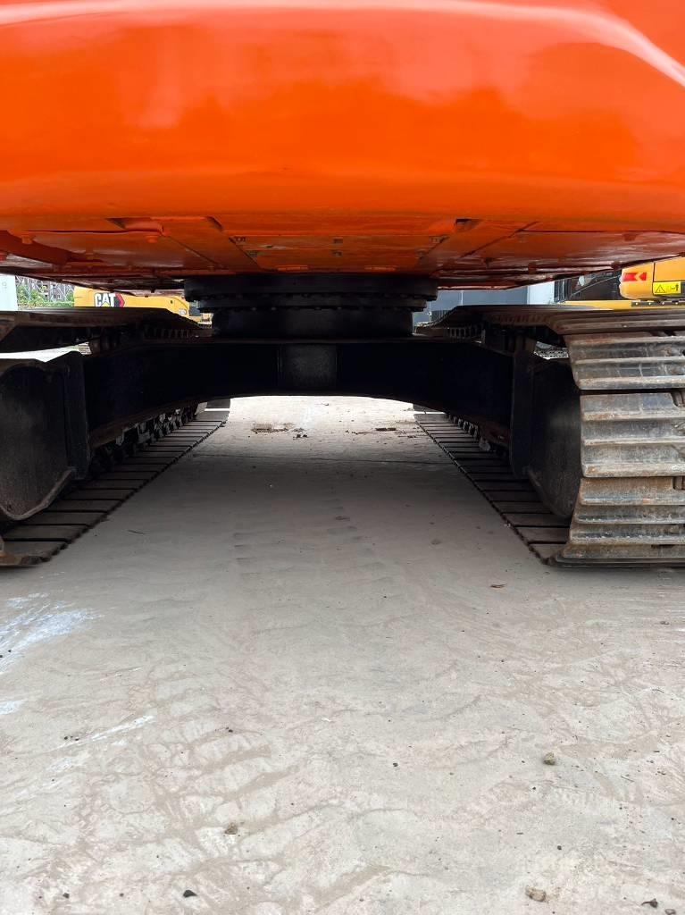 Doosan DX 140 LC Bageri guseničari