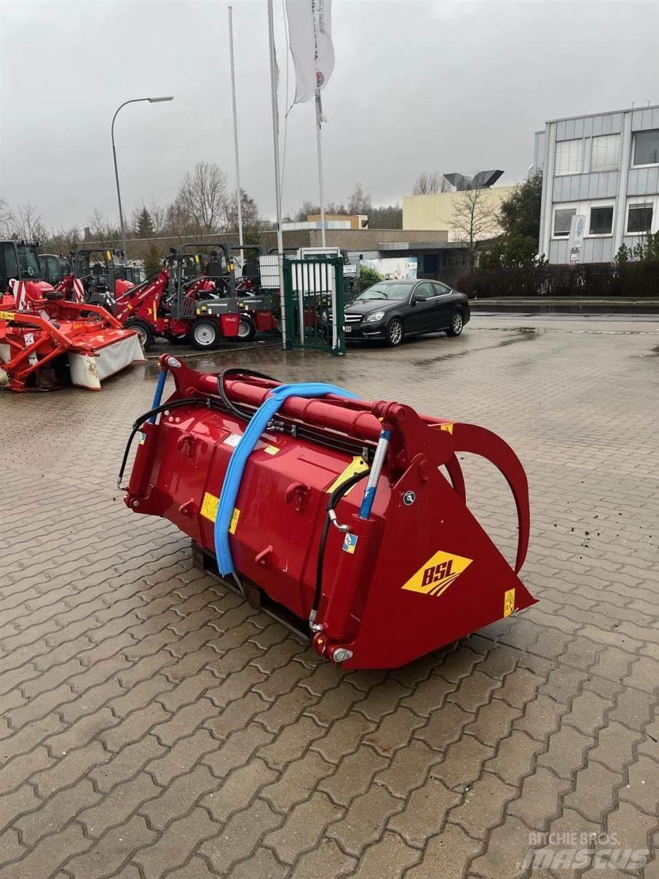 Strautmann GS 2000 Oprema za istovaranje silosa