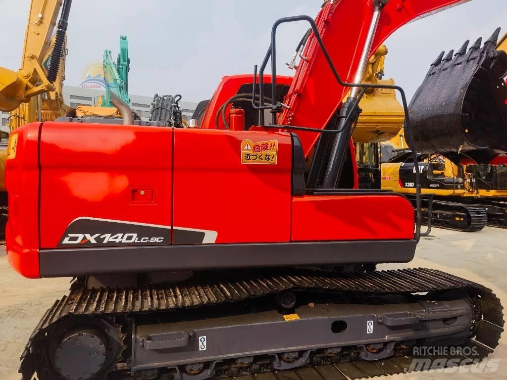 Doosan DX 140 LC Bageri guseničari