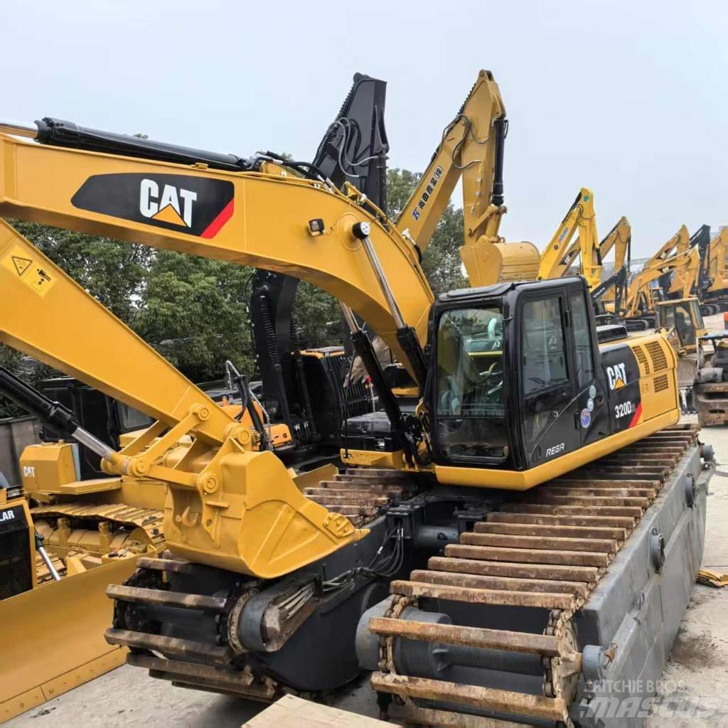 CAT 320 D Polovni amfibijski bageri