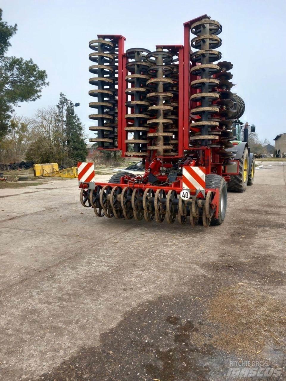 Horsch Joker 12 RT Tanjirače