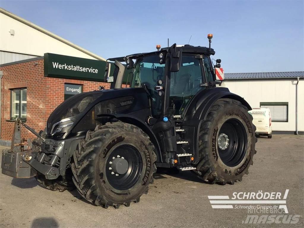 Valtra Q 305 Traktori