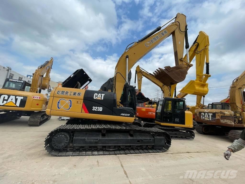 CAT 323D Bageri guseničari