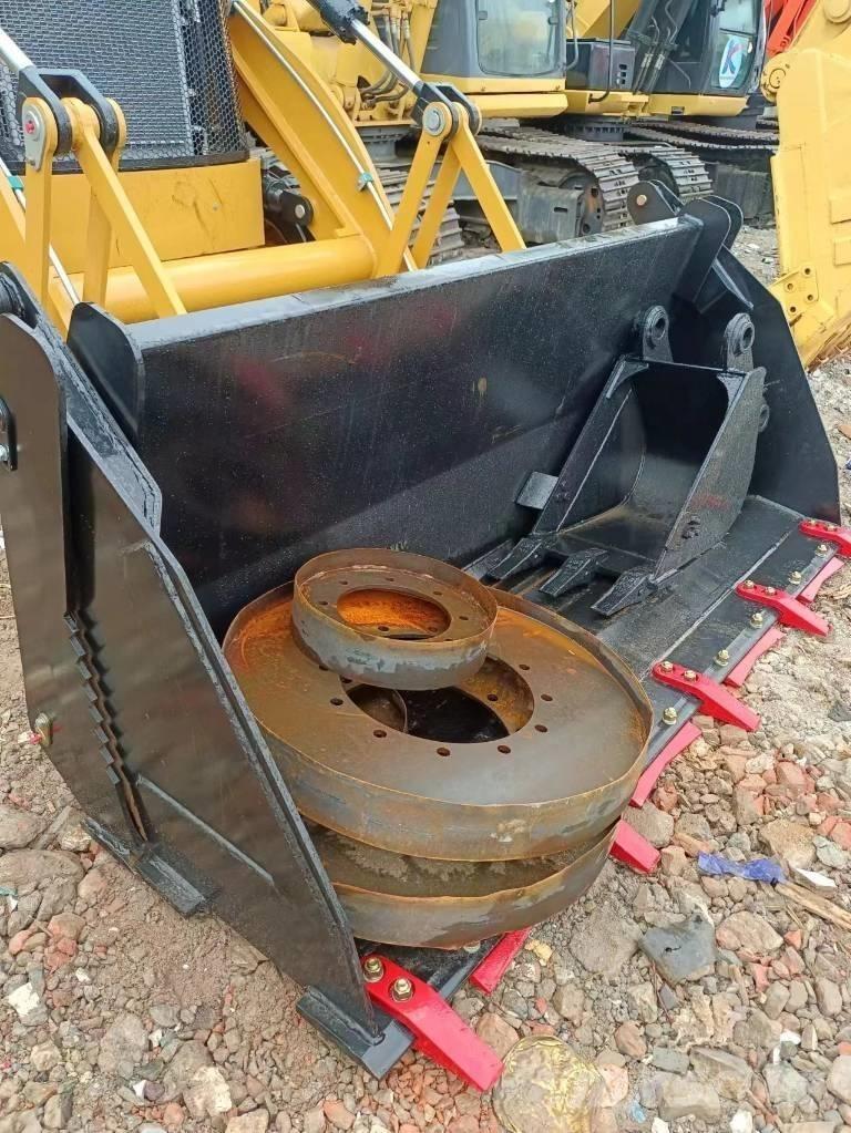 CAT 420 F Rovokopači