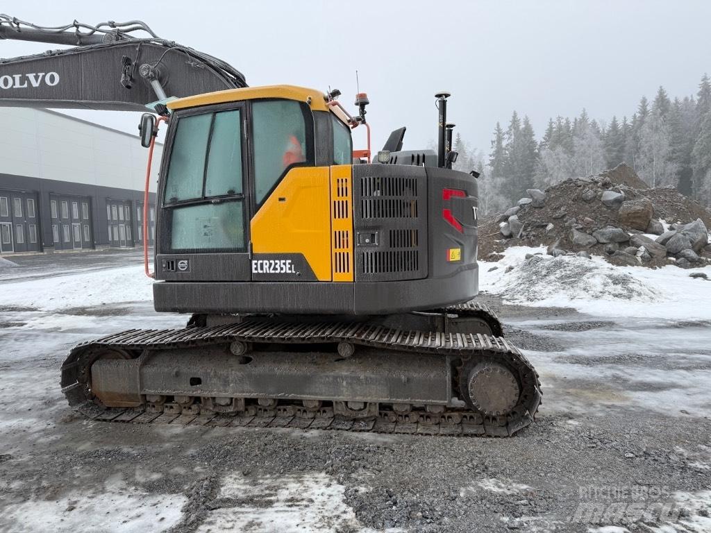 Volvo EC 235 EL Bageri guseničari