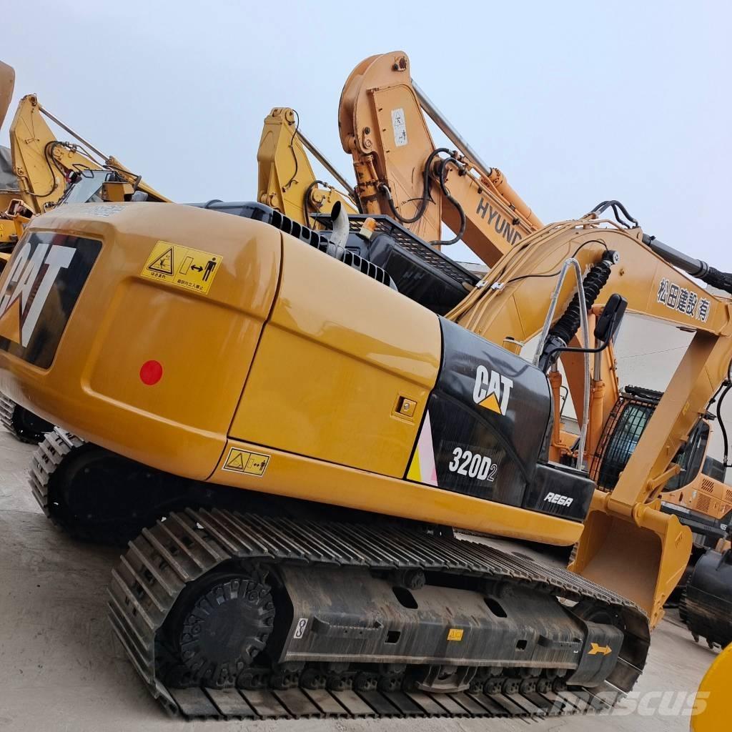 CAT 320 D2L Bageri guseničari
