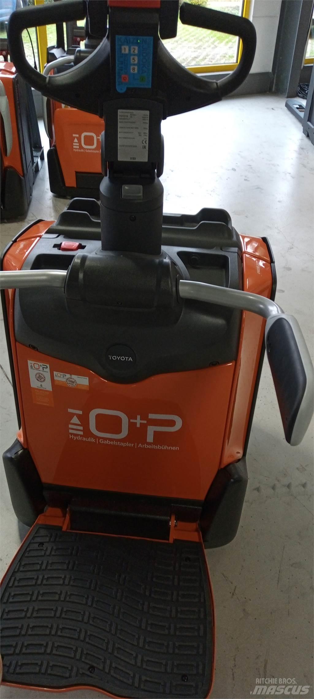 Toyota LPE200 Nisko podizni električni viljuškar