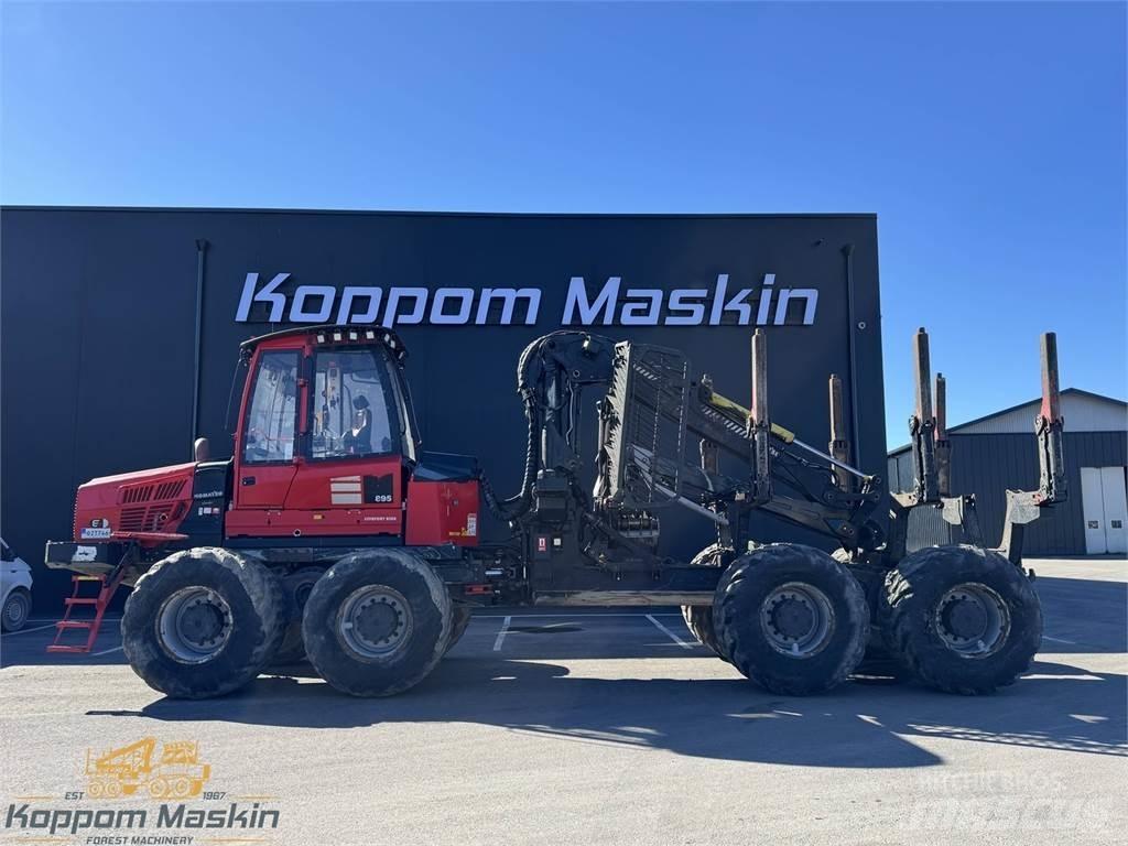 Komatsu 895 Forvarderi