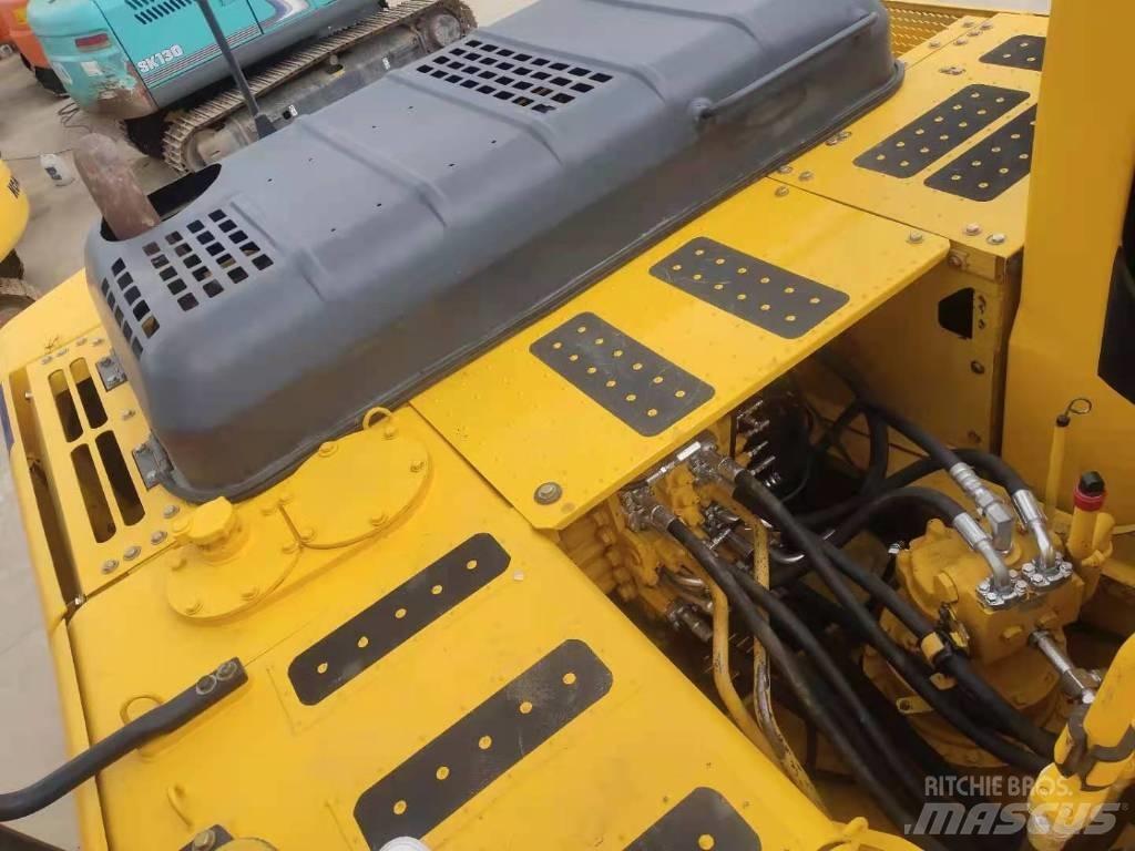 Komatsu 220-8 Bageri guseničari